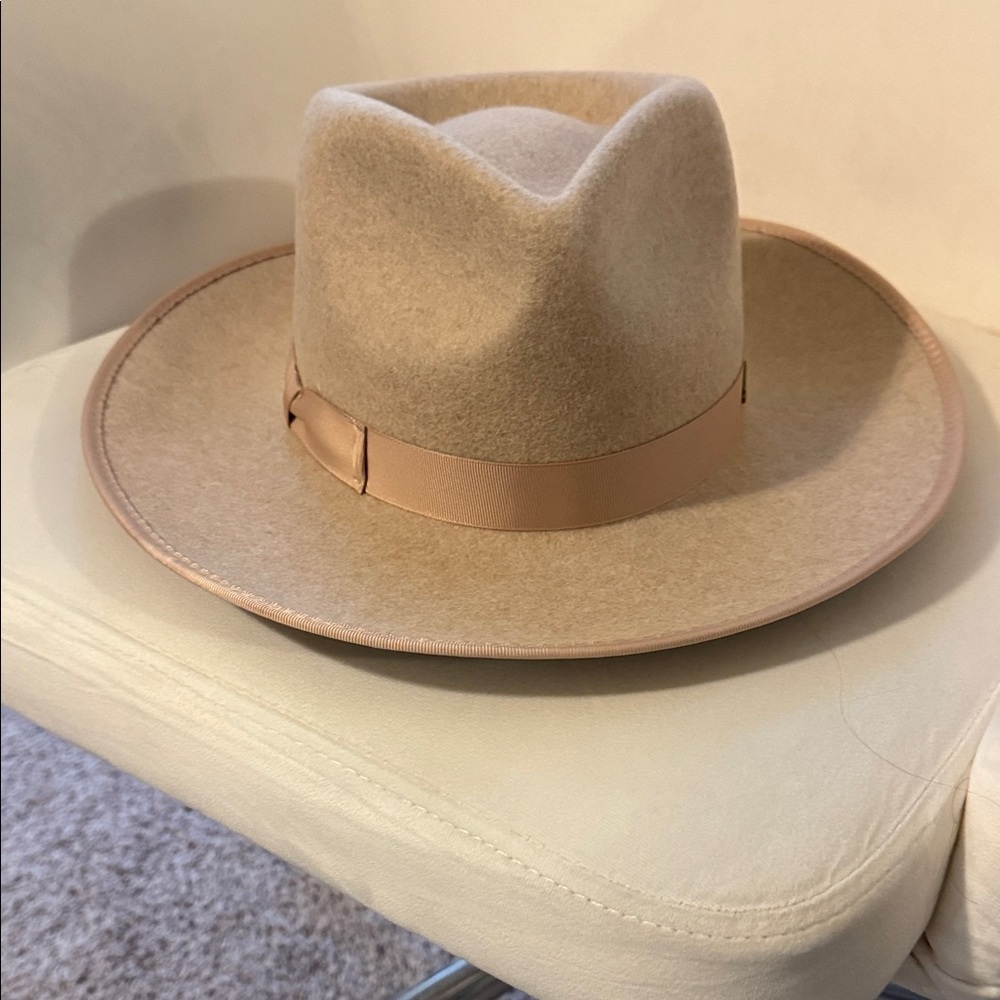 Beige Felt Fedora Hat